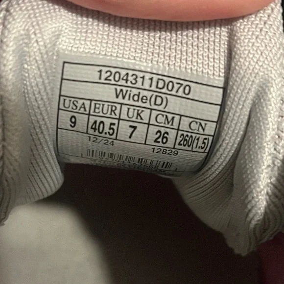 SUPER EUC!! 9 WIDE* Women’s GHOST 17 Brooks Running Shoes Size 9 WIDE* - Picture 13 of 14